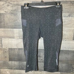 Gray Athleta Cropped Leggings